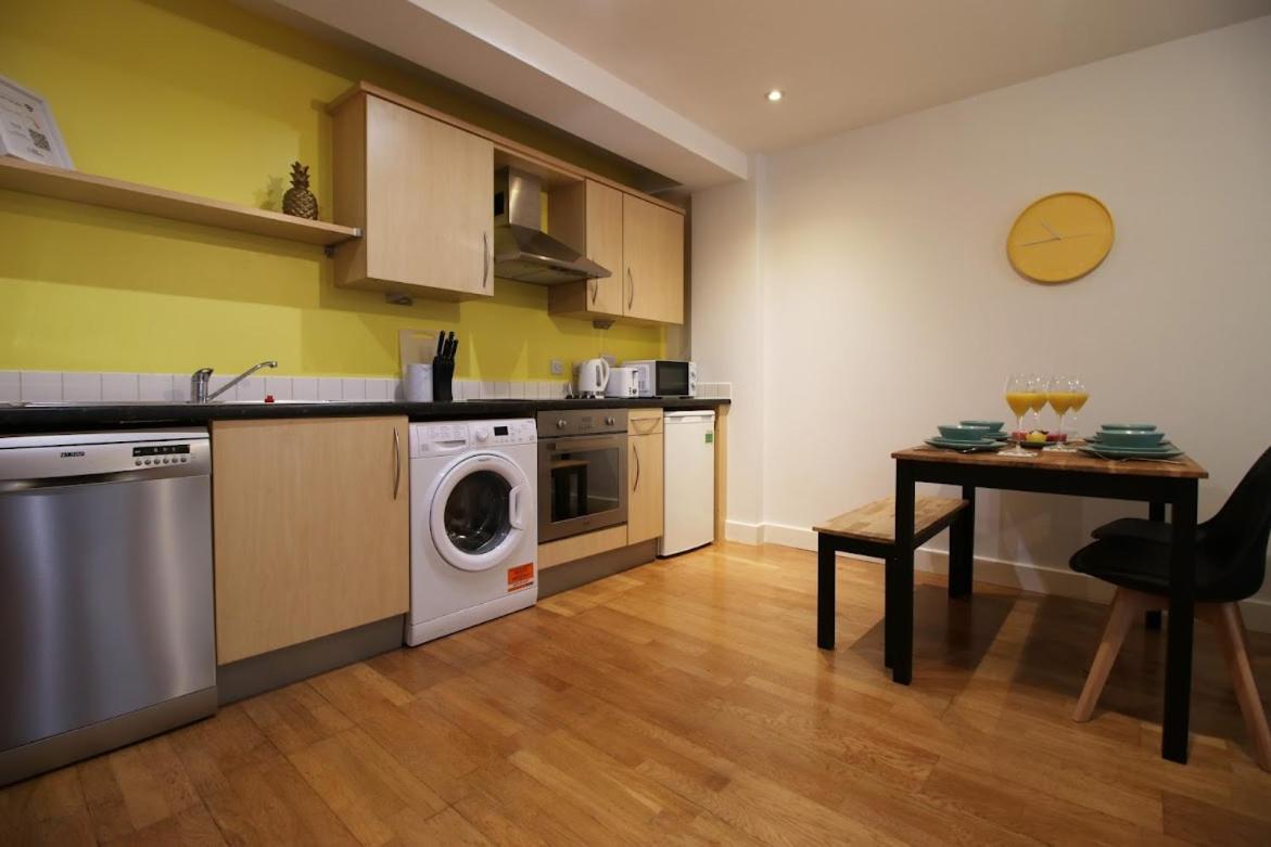 Hamilton Court 1Bedroom Apartment, Bright And Central Location With Balcony And Wi-Fi Bristol Exterior foto